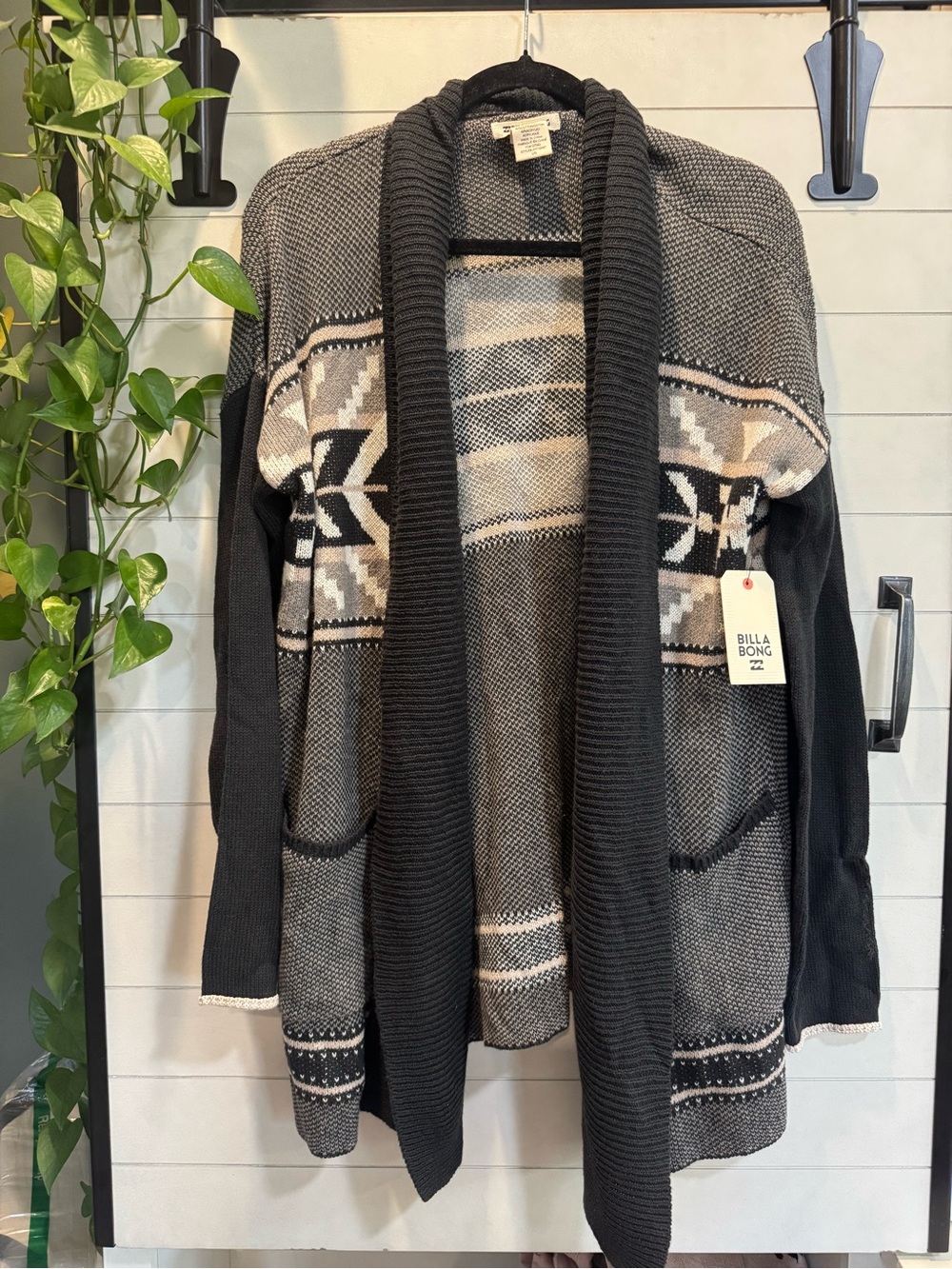 Billabong Black and Gray Geometric Open Cardigan
